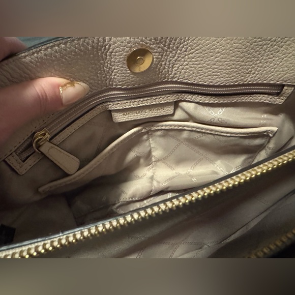 Michael Kors Camille Large LOGO And Leather Satchel - Picture 9 of 12